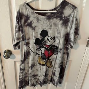 Torrid Mickey tie dye shirt size 4